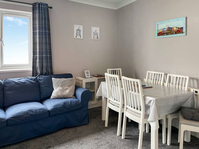 Cottage with terrace & garden — photo 3