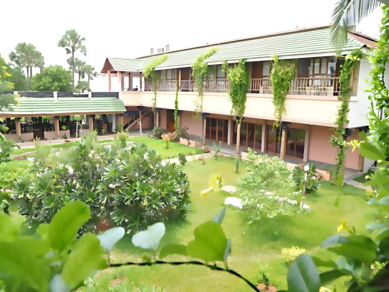 Nalla Eco Beach Resort
