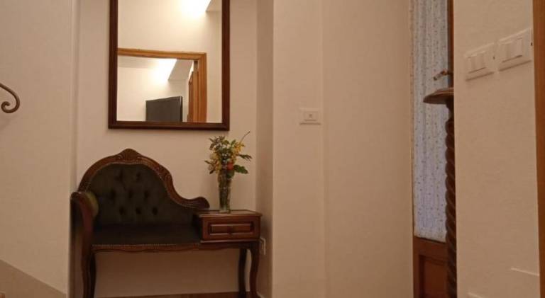 Apartment with 2 rooms for 5 persons — photo 4