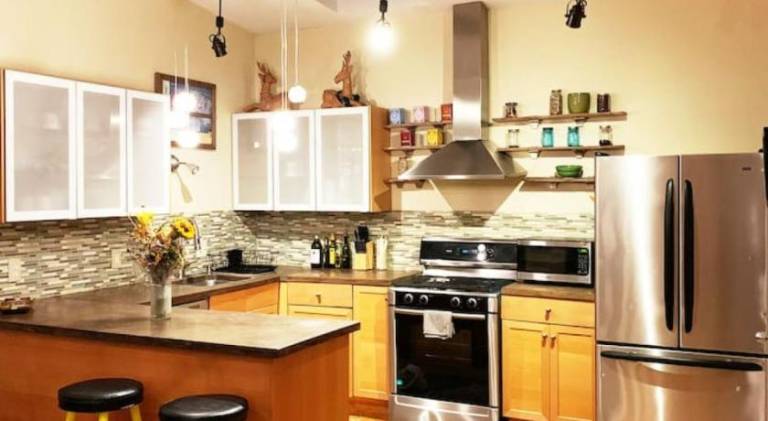 MASSiVE Bohemian Oasis in Philly 5 Bdrm Sleeps 12 — photo 3