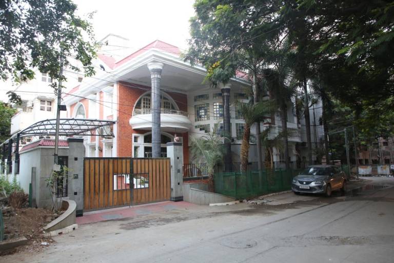 BOUTIQUE BUNGALOW — photo 3