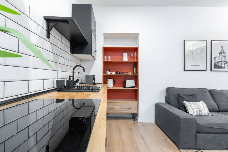 Acogedor y Tranquilo Apartamento en el Corazón de Madrid — photo 5