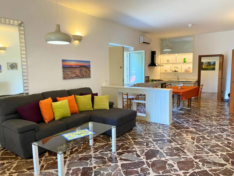 House with garden, patio & barbecue | Sea view — photo 3