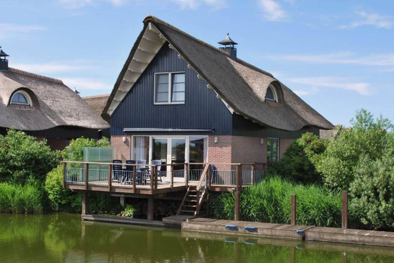 Villa Makkum