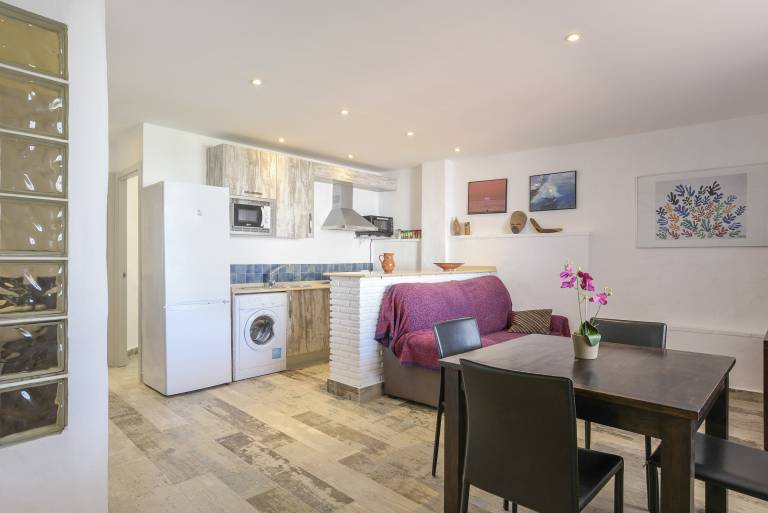 "Apartamento en la playa con WIFI" Near the Beach with Sea View, Wi-Fi & Terrace — photo 4