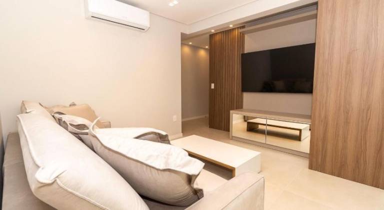 Rental apartment with pool in Bombinhas