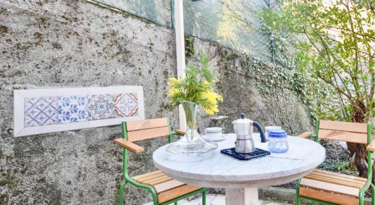 House with yard in Camaiore