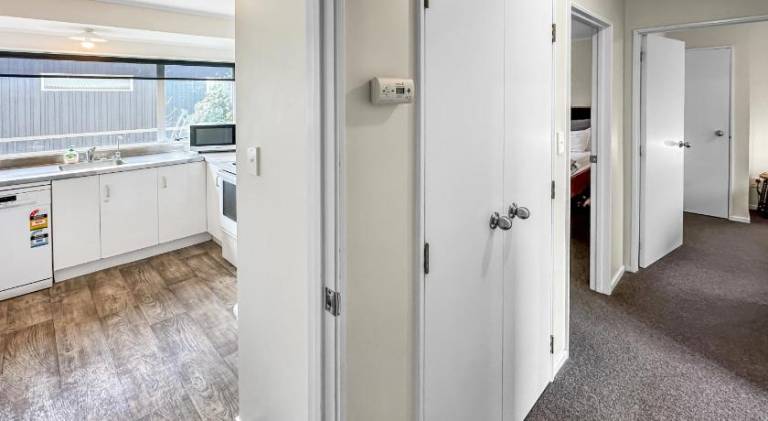 House with 2 rooms for 5 persons — photo 4