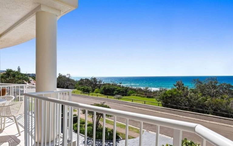 Apartment  Sunshine Beach
