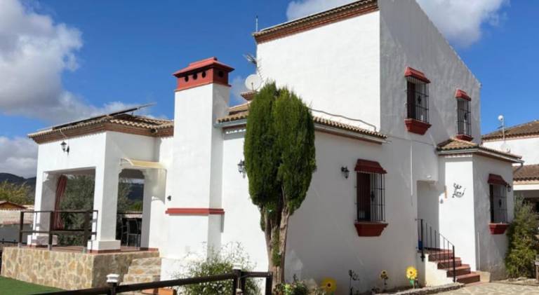 Vacation home with pool in Ronda