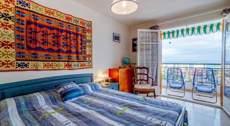 Apartment | Next to the beach | Dogs allowed in Menton
