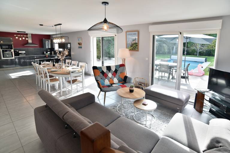 Children-friendly nice vacation home with garden, barbeque & private pool | Pets are welcome — photo 2
