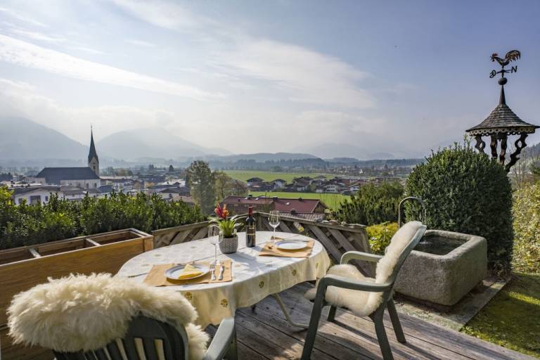 Fully equipped beautiful house with terrace & yard | Dogs allowed in Kitzbuhel
