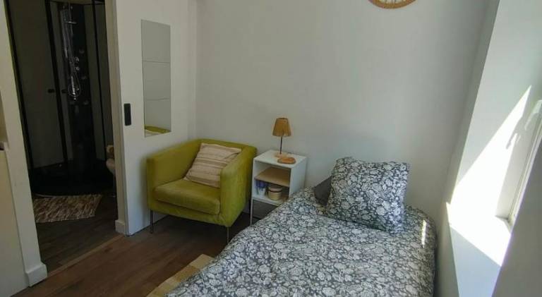 Rental apartment with 1 room for 2 persons in Roubaix