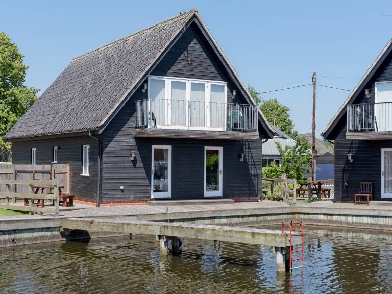 Cottage  Horning