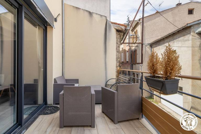 Gite with patio — photo 3