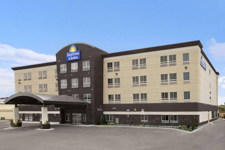 Days Inn & Suites by Wyndham Winnipeg Airport Manitoba in Winnipeg, MB
