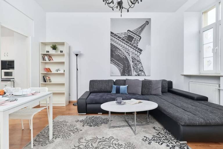 Family-oriented pleasant apartment | Near Market Square | Pets allowed in Wroclaw
