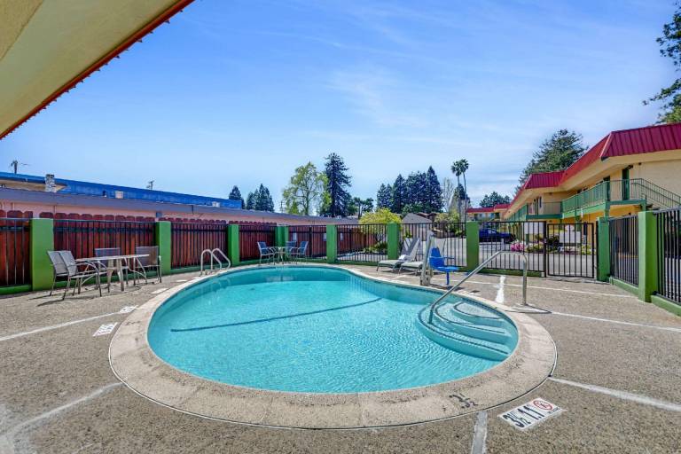 Quality Inn Santa Cruz Downtown Area — photo 2