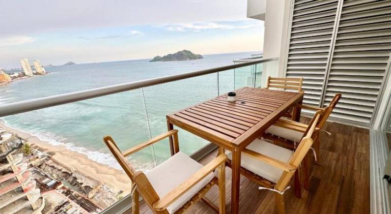 Holiday apartment with pool — photo 3