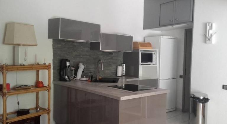 House with 2 rooms for 5 persons — photo 3