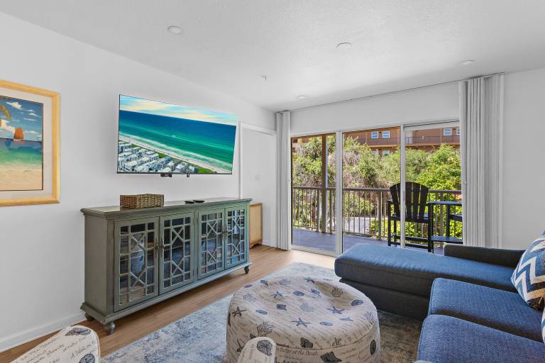Blue Surf 19 in Miramar Beach, FL