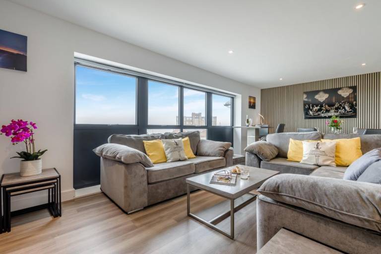 Fully equipped rental apartment | Water view | Next to the beach | Pets allowed — photo 3