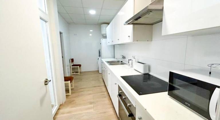 Rental apartment with terrace — photo 3