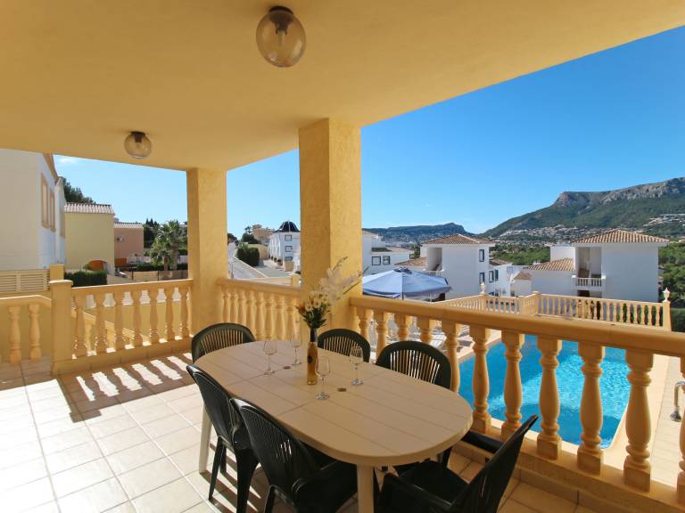 Family-oriented house with barbecue, private pool & garden | Mountain view | Pets are welcome — photo 2