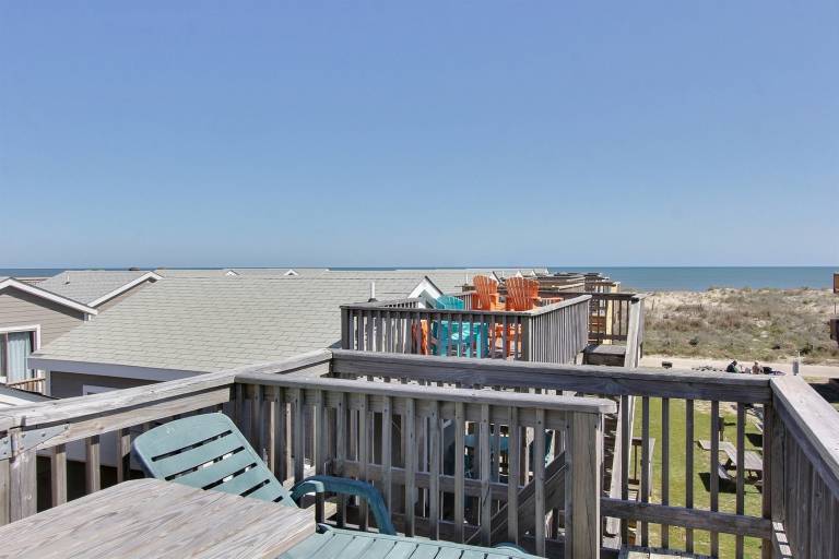Condo | Beach view — photo 3