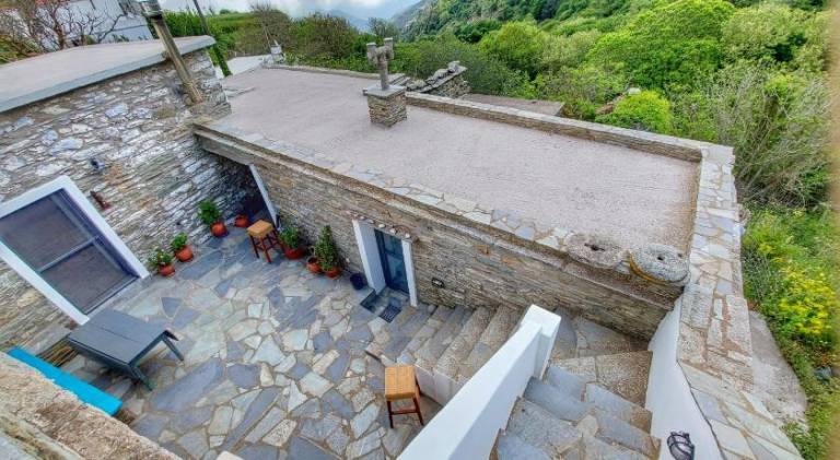 House with terrace & yard | Pet-friendly — photo 4