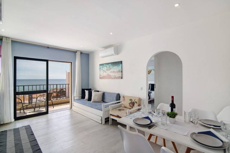 Apartment 'Luxury Beach View - Praia Da Rocha' with Sea View, Wi-Fi and Air Conditioning — photo 5