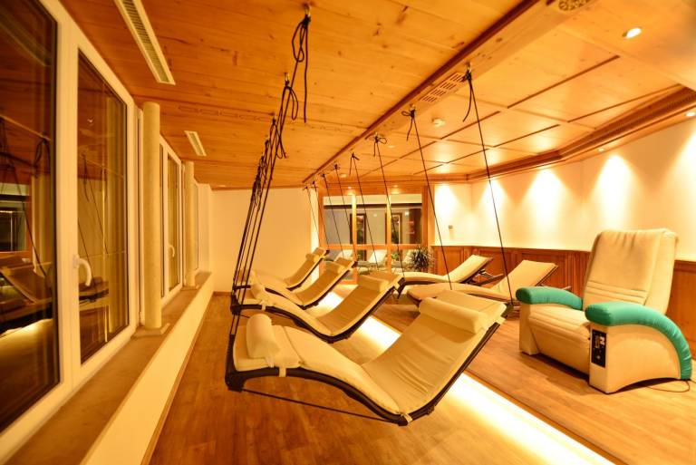 Family-oriented pleasant holiday apartment with sauna, jacuzzi & pool | Next to the ski | Pets allowed — photo 3