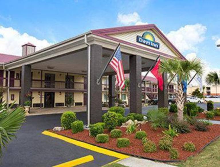 Days Inn by Wyndham West Memphis — photo 3