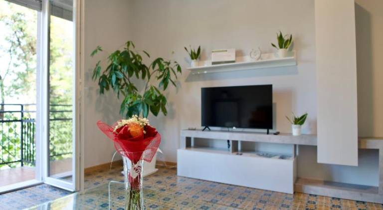 Holiday apartment with garden & terrace — photo 2