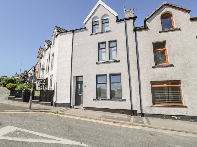 Cottage Millom