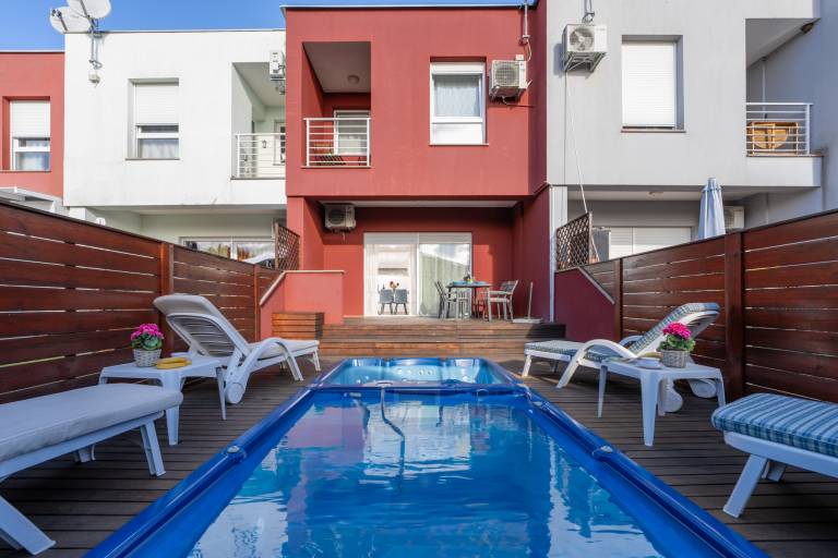 Fully equipped villa with pool & terrace | Pets allowed — photo 4