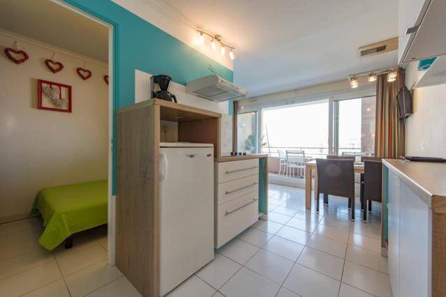 Holiday apartment with pool, terrace & garden — photo 5