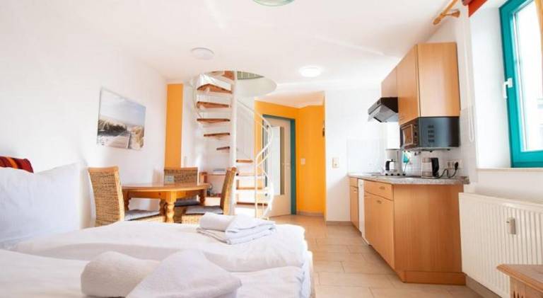 Apartment with 2 rooms for 4 persons — photo 2