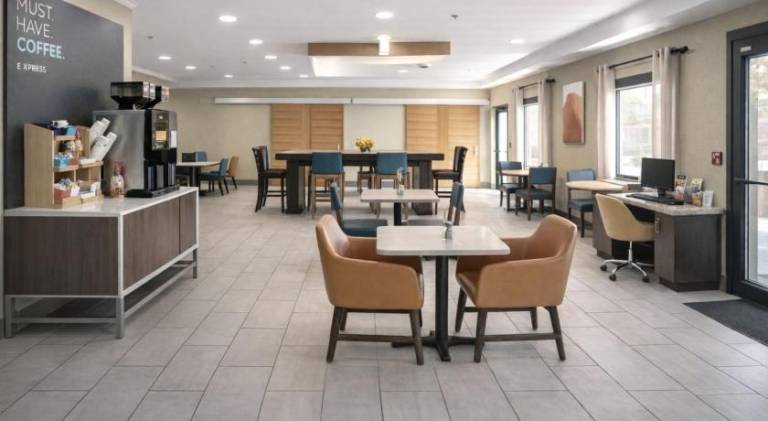 Holiday Inn Express Hotel & Suites St. Paul - Woodbury By IHG — photo 2