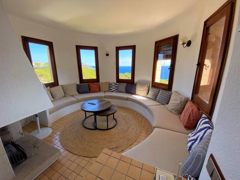 Apartment with yard, pool & terrace | Sea view — photo 2