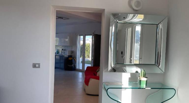 Villa with jacuzzi & pool in Syracuse