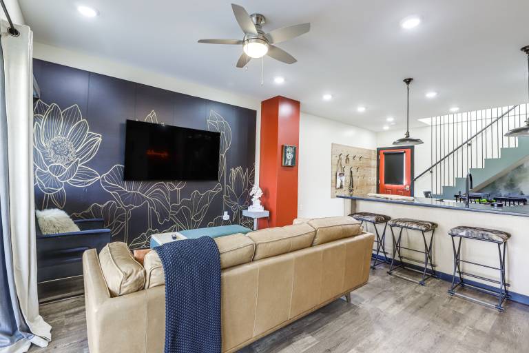 5 Mi to WEC: Pet-Friendly Home in Wilmington — photo 5