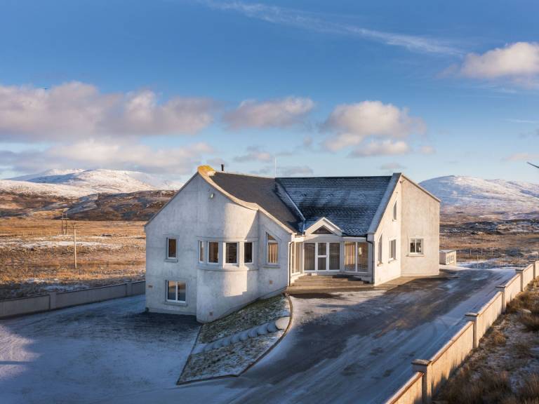 House Lochboisdale