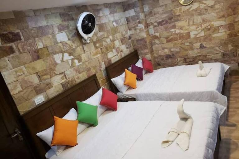 Midway Inn Hotel