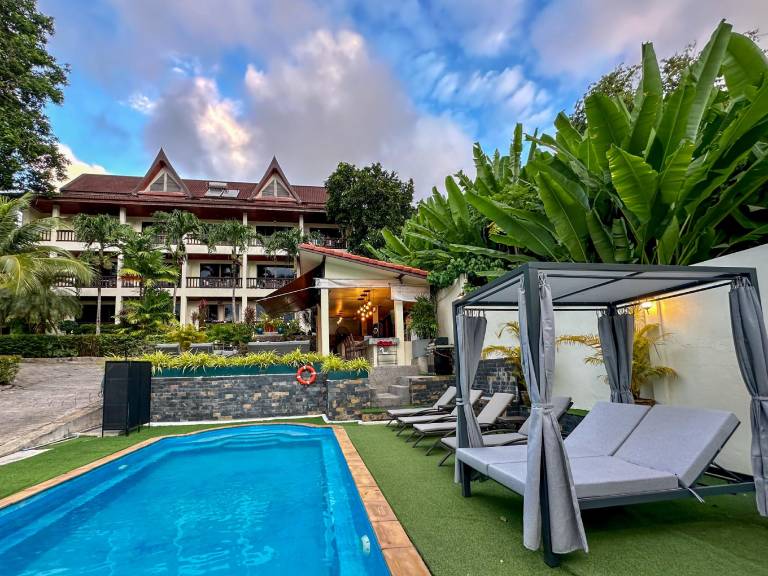 Sea Hills Resort in Patong