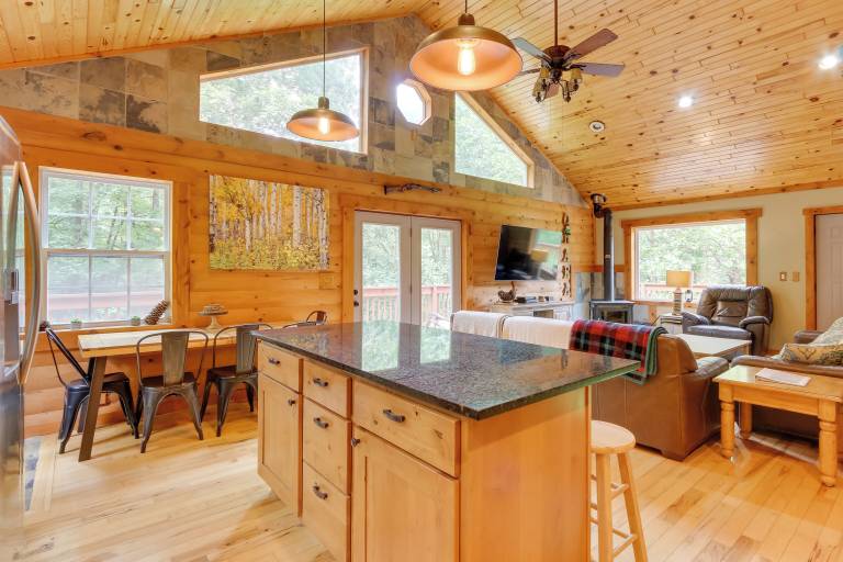 Cabin Rentals in Logan from $90 | HomeToGo