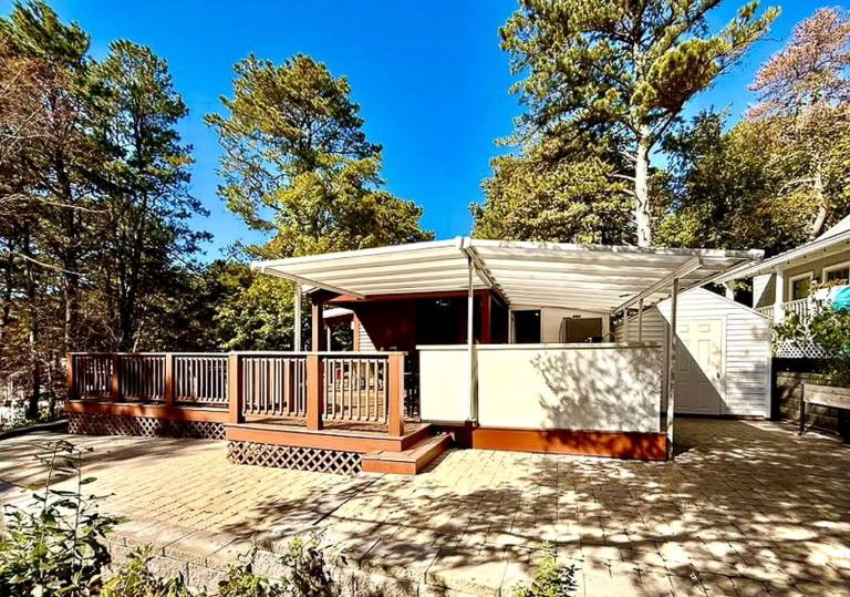 House  Forestdale