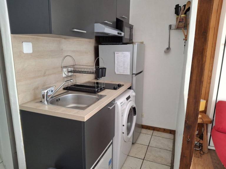 50m from resort center, 3rd floor, balcony, tv, 25m², Brides Les Bains — photo 3