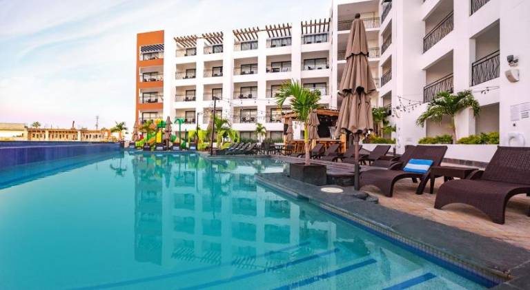 Medano Hotel and Spa in Escondido, CA
